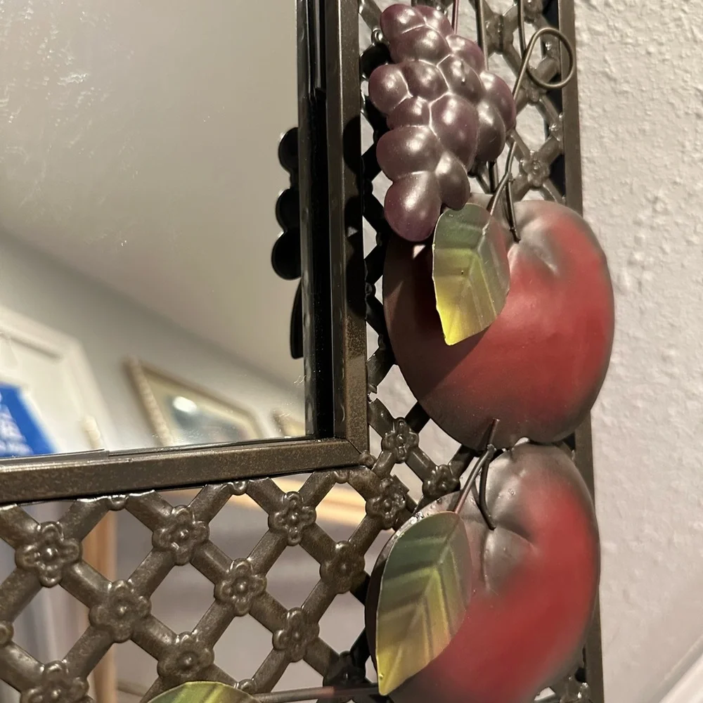 Sonoma Villa Decorative Fruit-Themed Wall Mirror